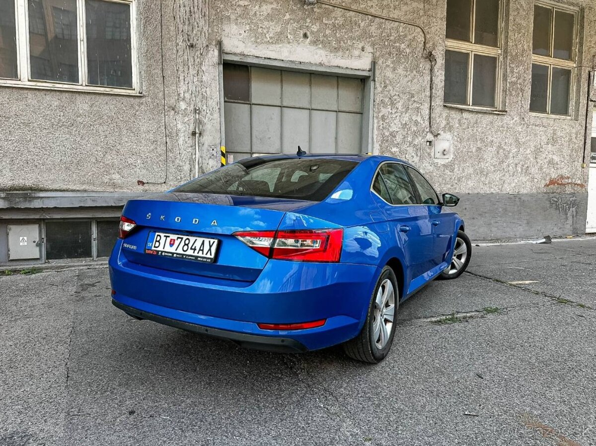 Škoda Superb 2.0 TDI SCR Style DSG - 5