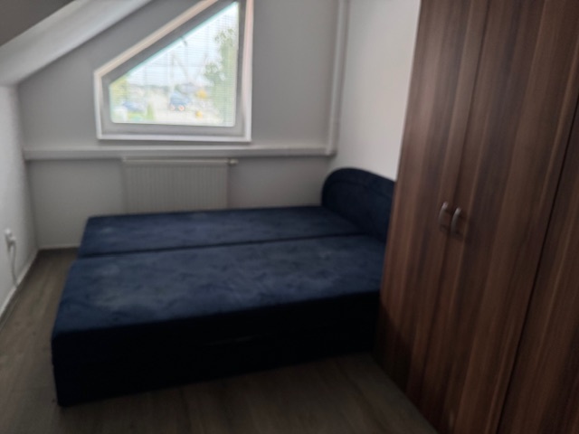 Dám do prenájmu 4 izbový - 5