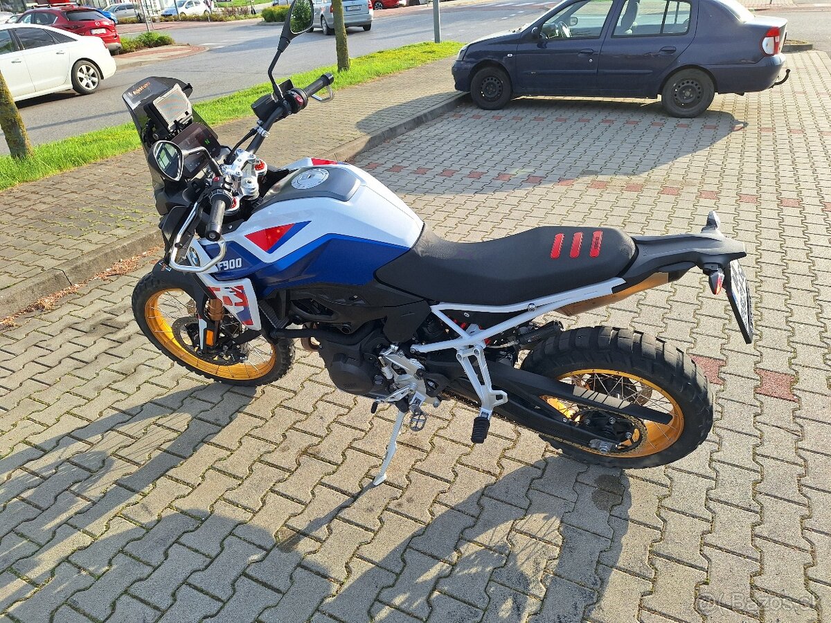 BMW F 900 GS