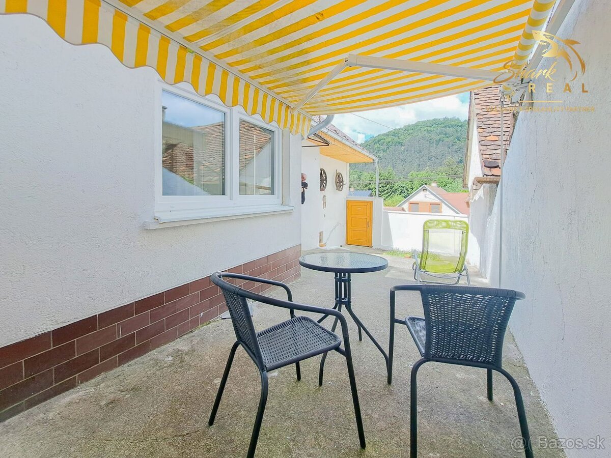 Malebný romantický domček pod lesom - 5