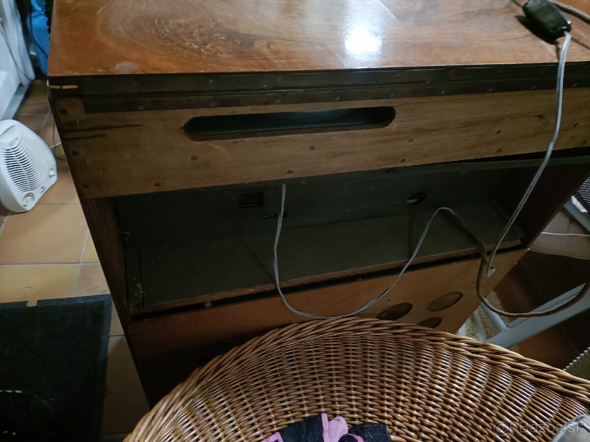 Tesla Bolero rádió gramoradio - 5