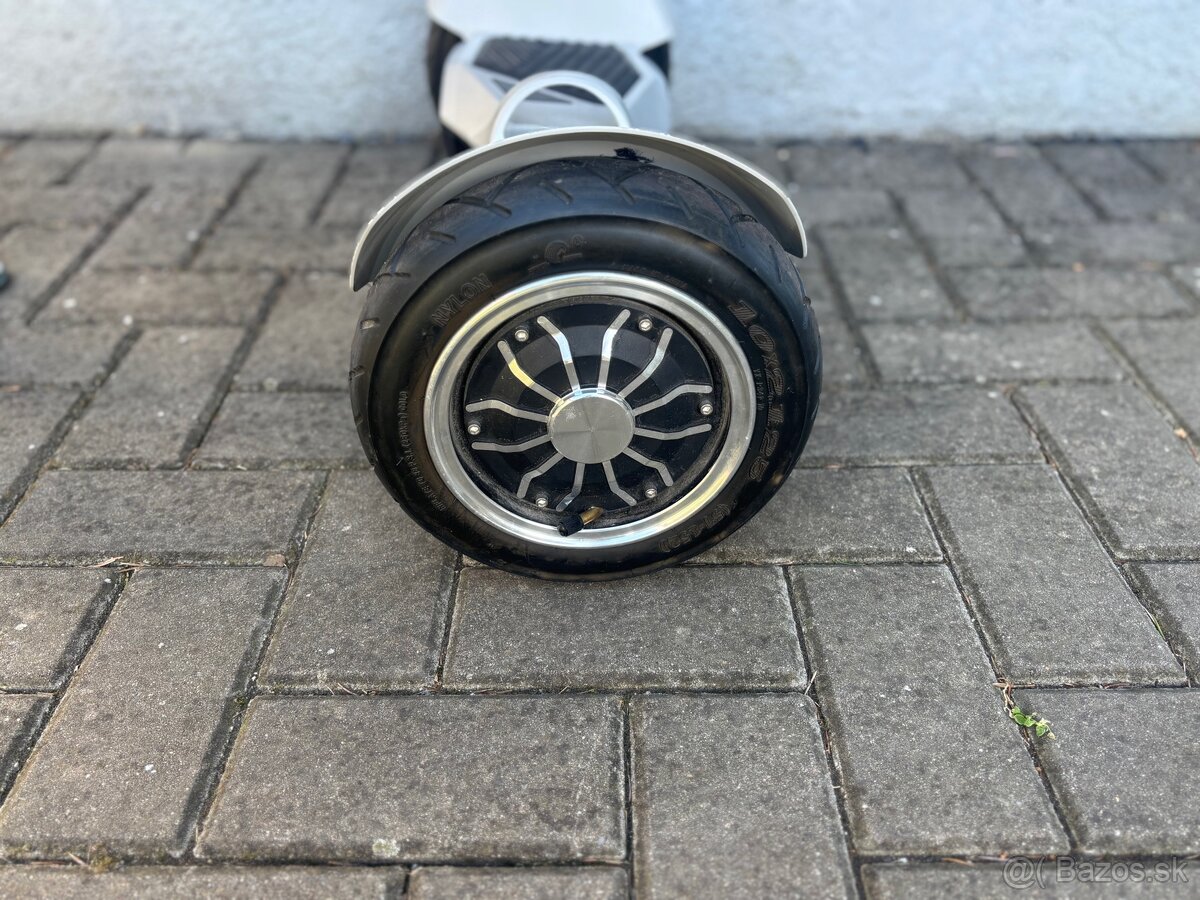Hoverboard ARAŠID 10 MODEL W8 + nabíjačka - 5