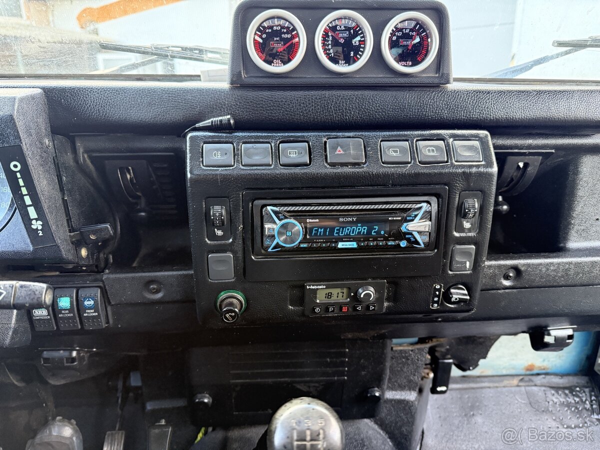landrover defender 2003