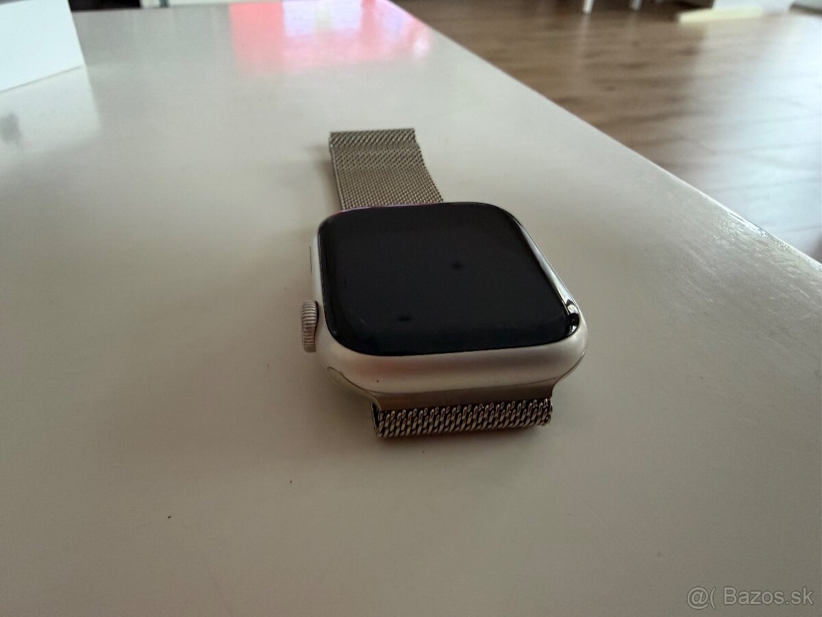 Apple Watch Series 9 45mm - 5