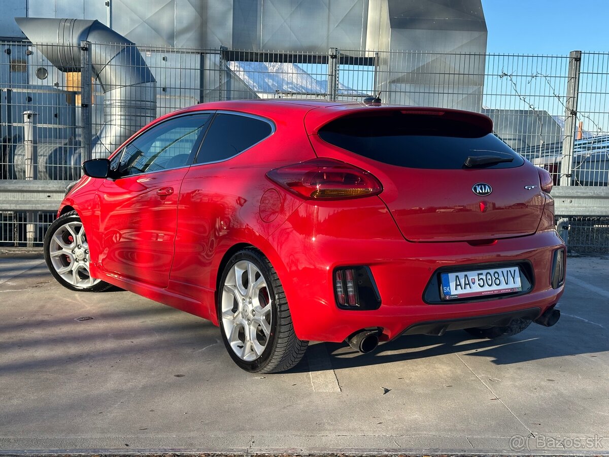Kia Proceed GT - 5