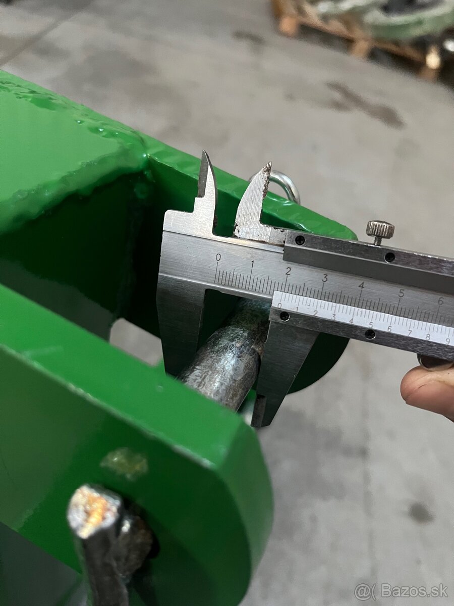 Trojbodový záves - 5