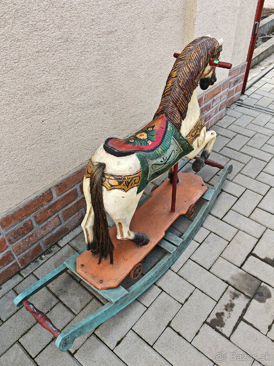 Veľký drevený hupaci koník - 5