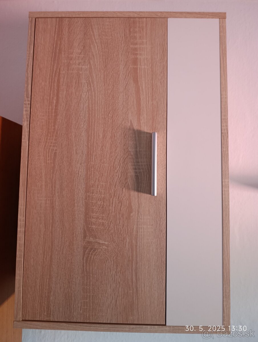 Predám obývaciu stenu. Bud vcelku alebo samostatne - 5