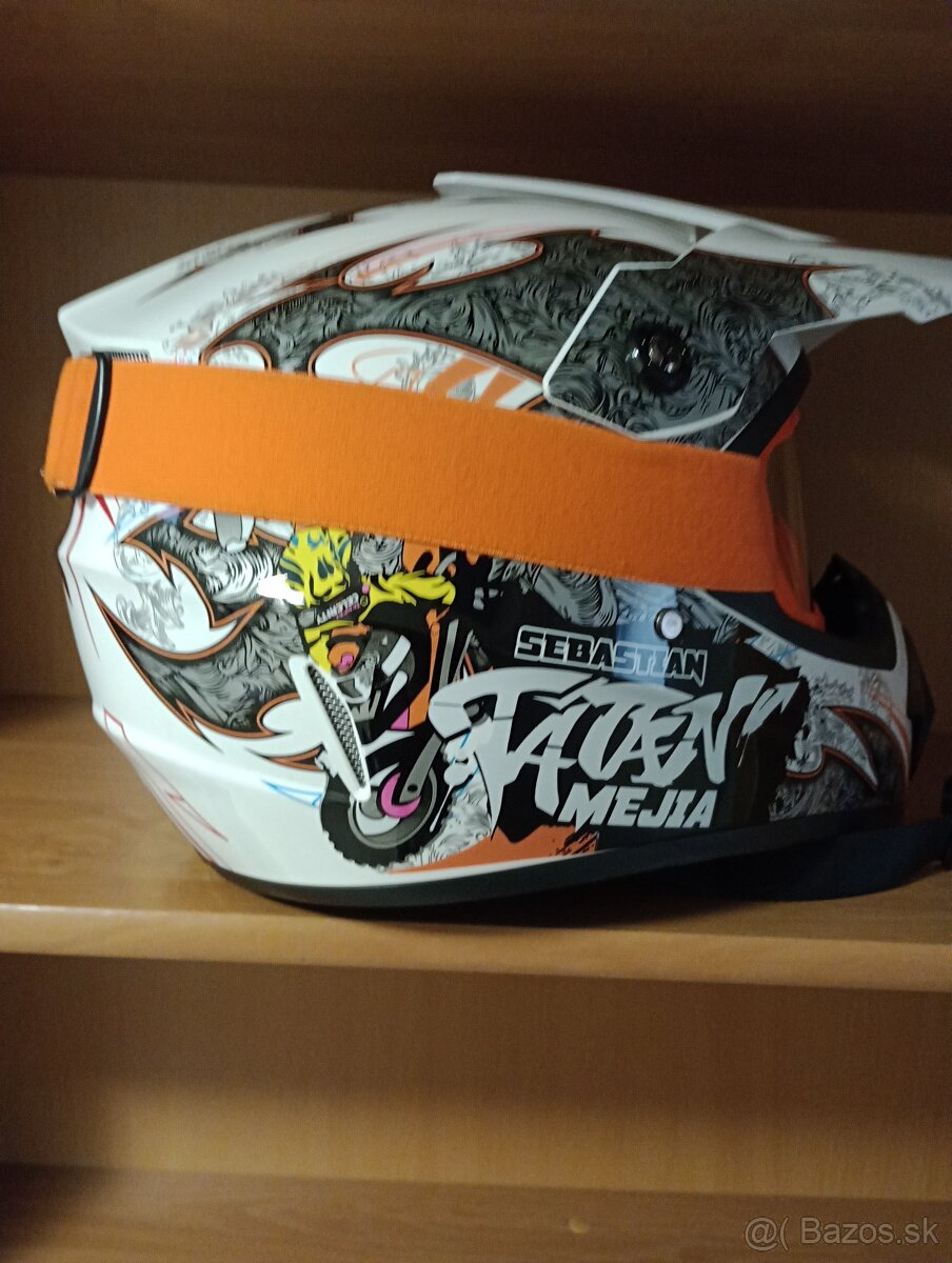 Predám prilbu,helmu - 5