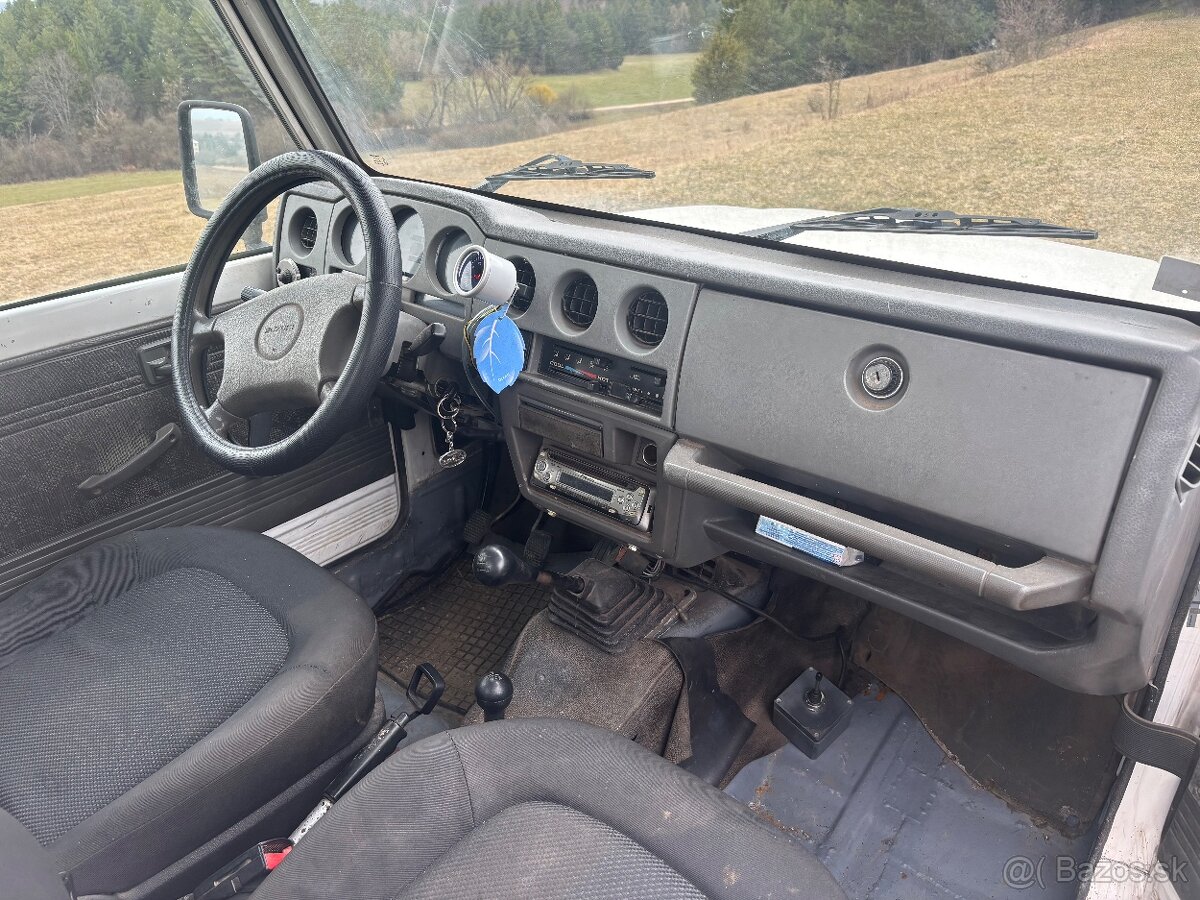 Suzuki Samurai Long - 5