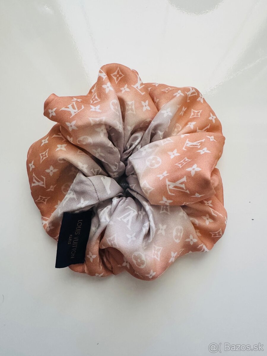Hodvabna Louis Vuitton ozdoba do vlasov gumicka monogram - 5
