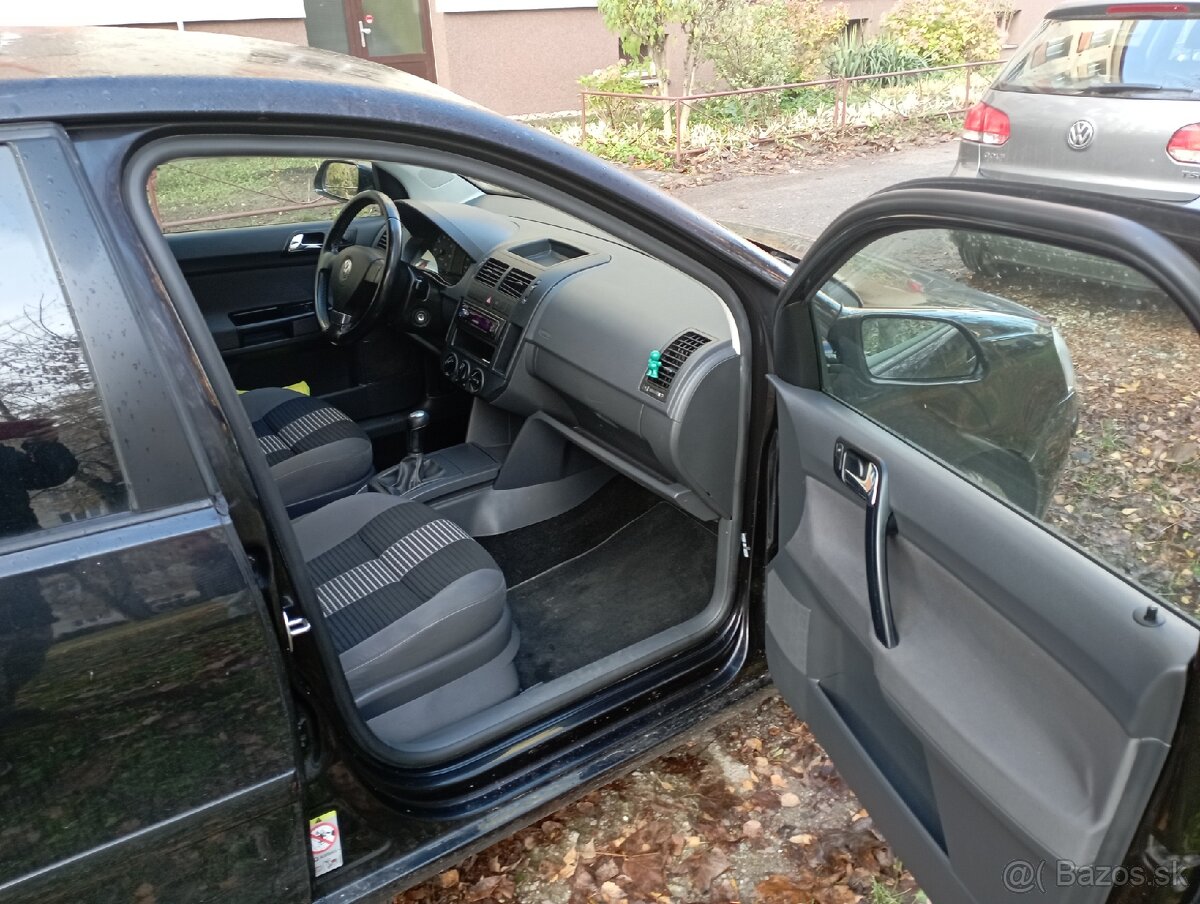 Volkswagen Polo - 5