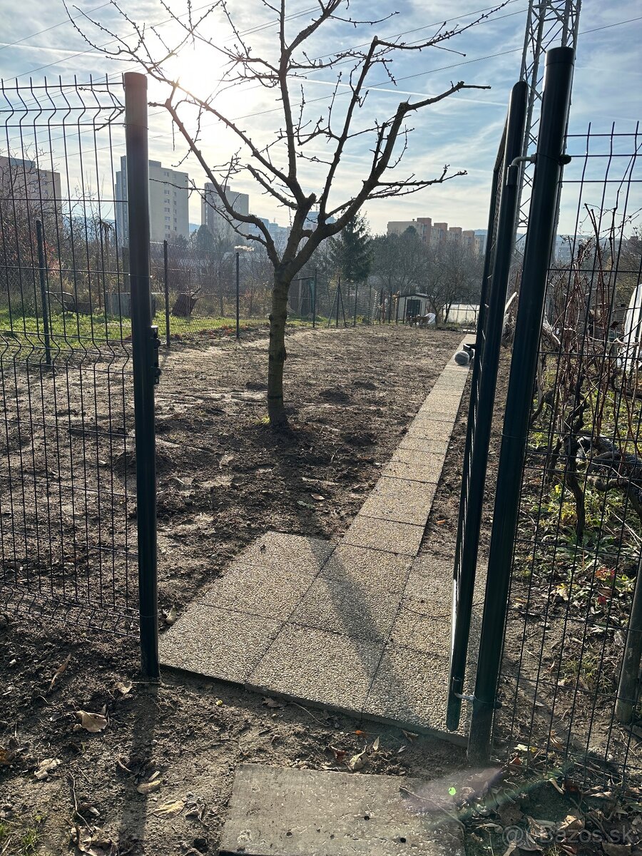 Predám celoročne obývateľnú záhradnú chatu/dom v Dúbravke - 5