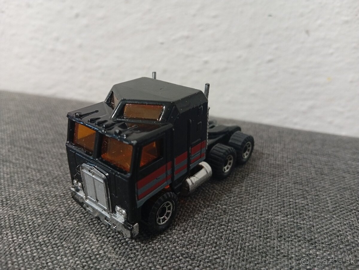 4x Matchbox Ťahač, Kenworth, DAF - 5