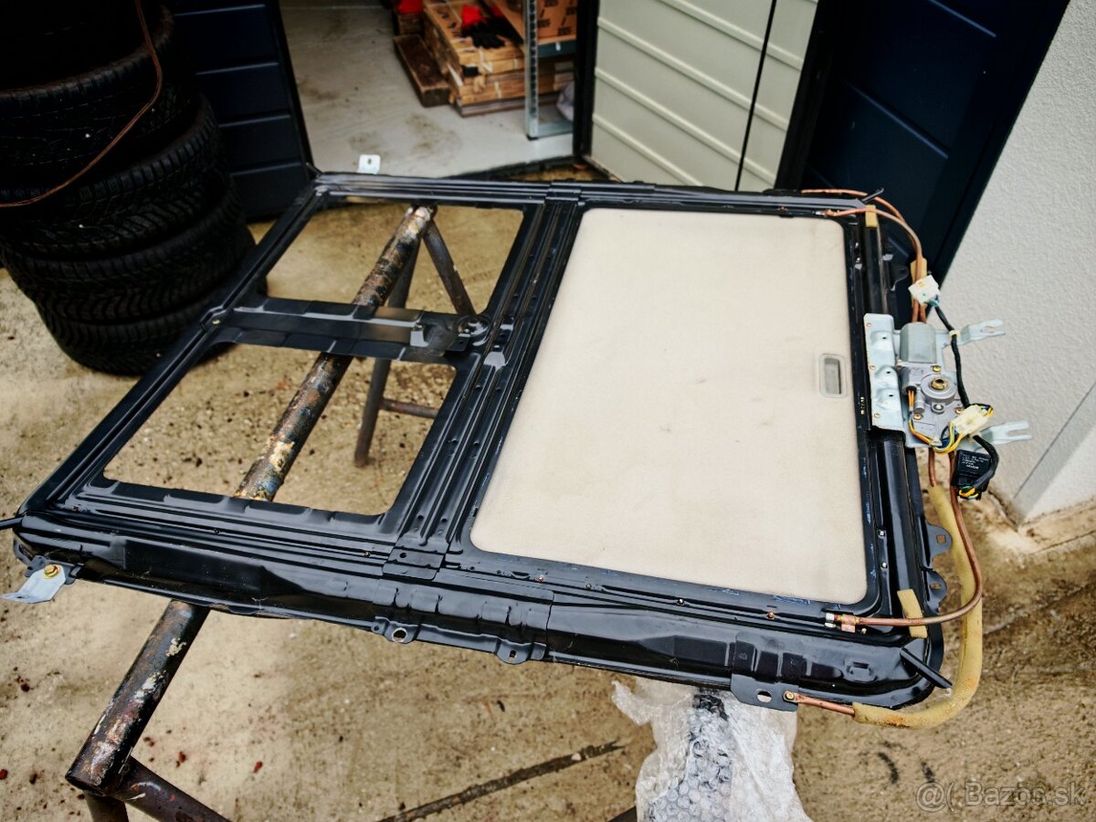 Sklenený šíber mazda 323 BG c - 5