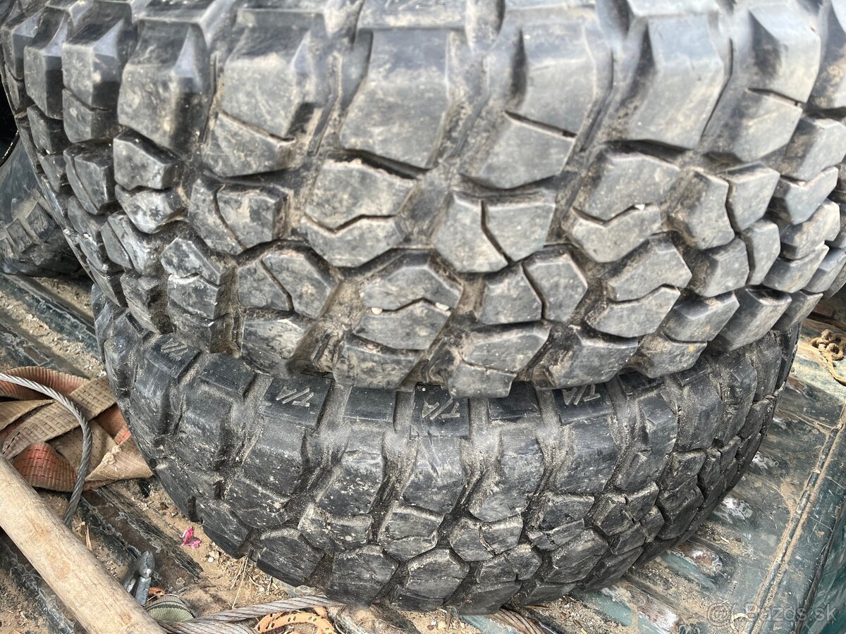235/75 r15 Mud terraine