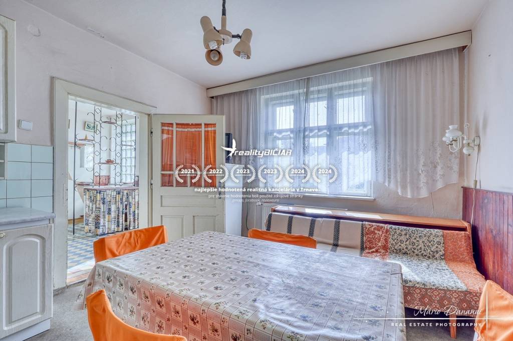 REZERVOVANÉ Starší 2-izbový rodinný dom v obci Dobrá Voda - 5