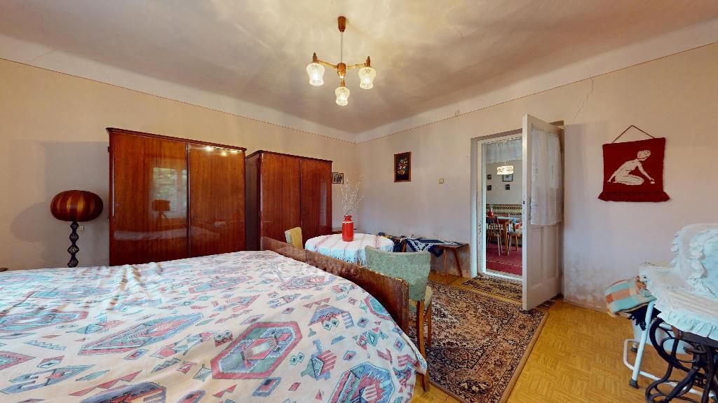 Vidiecky dom s výnimočnou záhradou v obci Méra - 5