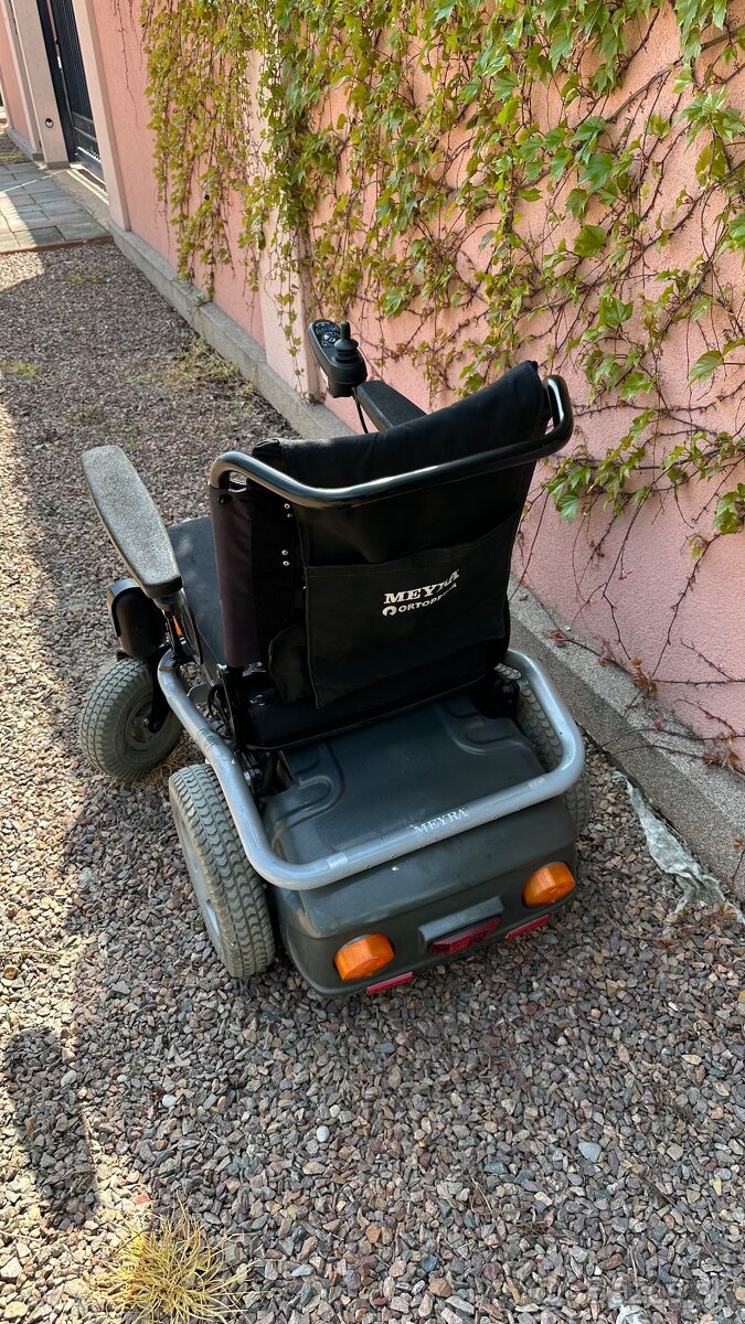 Predam Elektrický invalidní vozík Meyra Smart 906 - 5