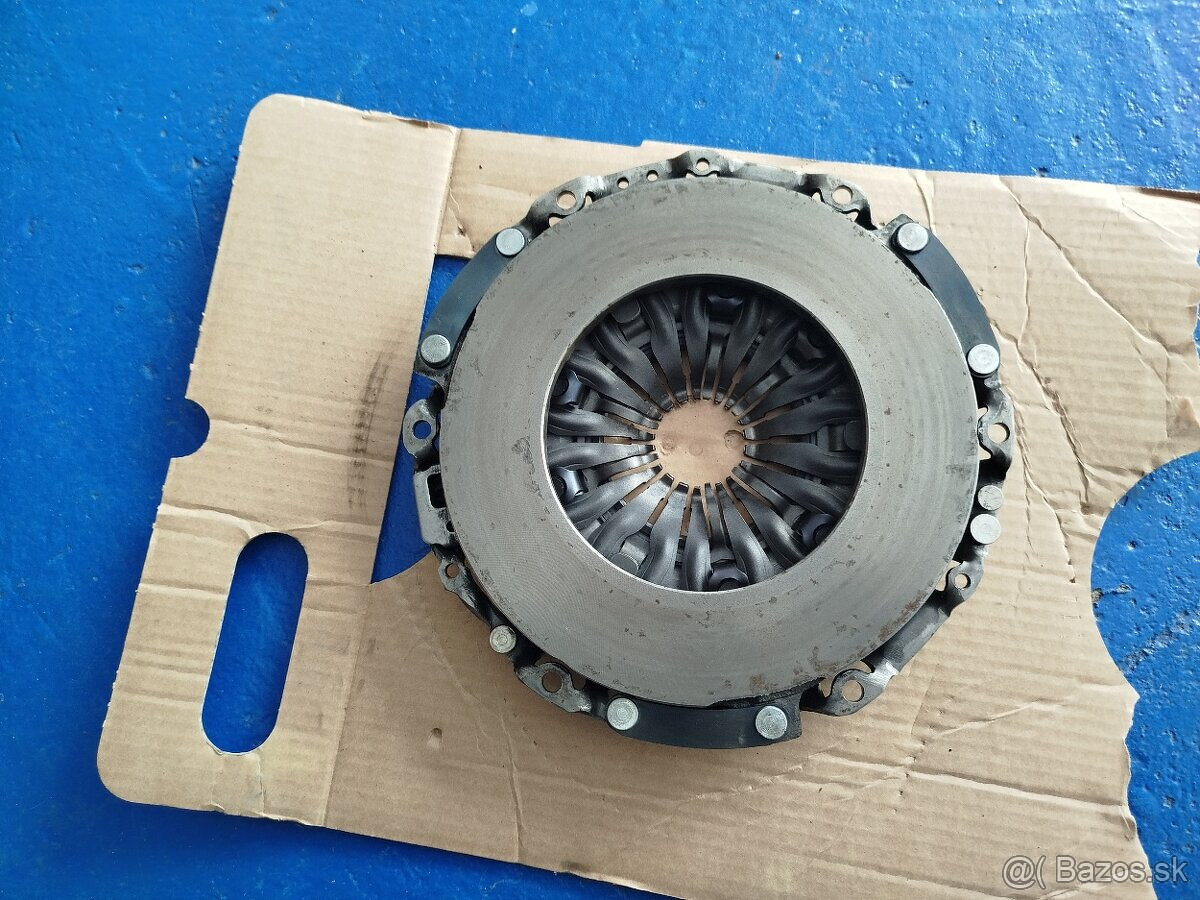 Dvojhmotný zotrvačník + prítlačný tanier zn. Valeo - 5