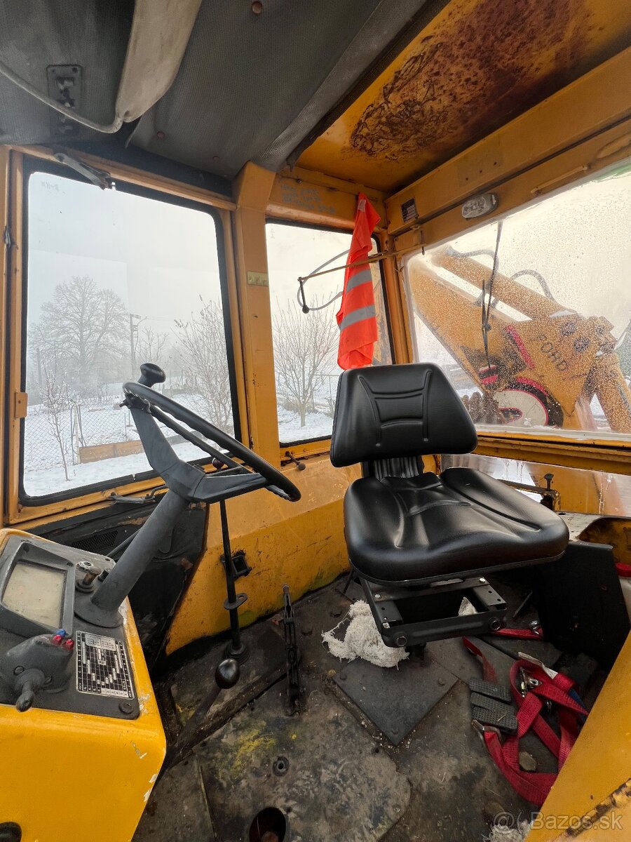 FORD 550 – traktorbager, rýpadlo-nakladač – - 5