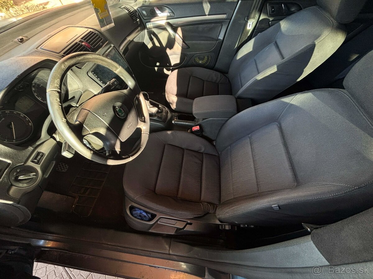 Škoda Octavia 2 - 5
