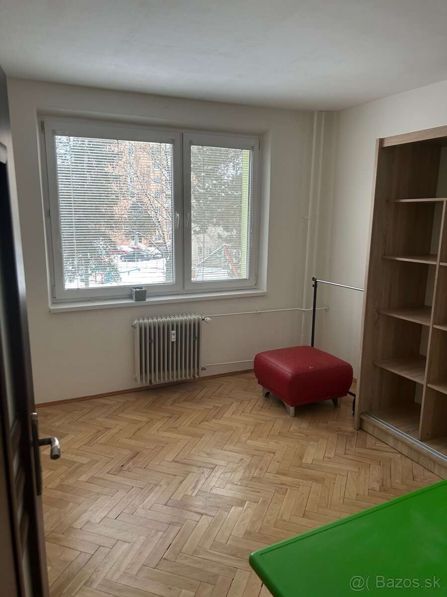 Prenájom 3 izbového bytu - 5