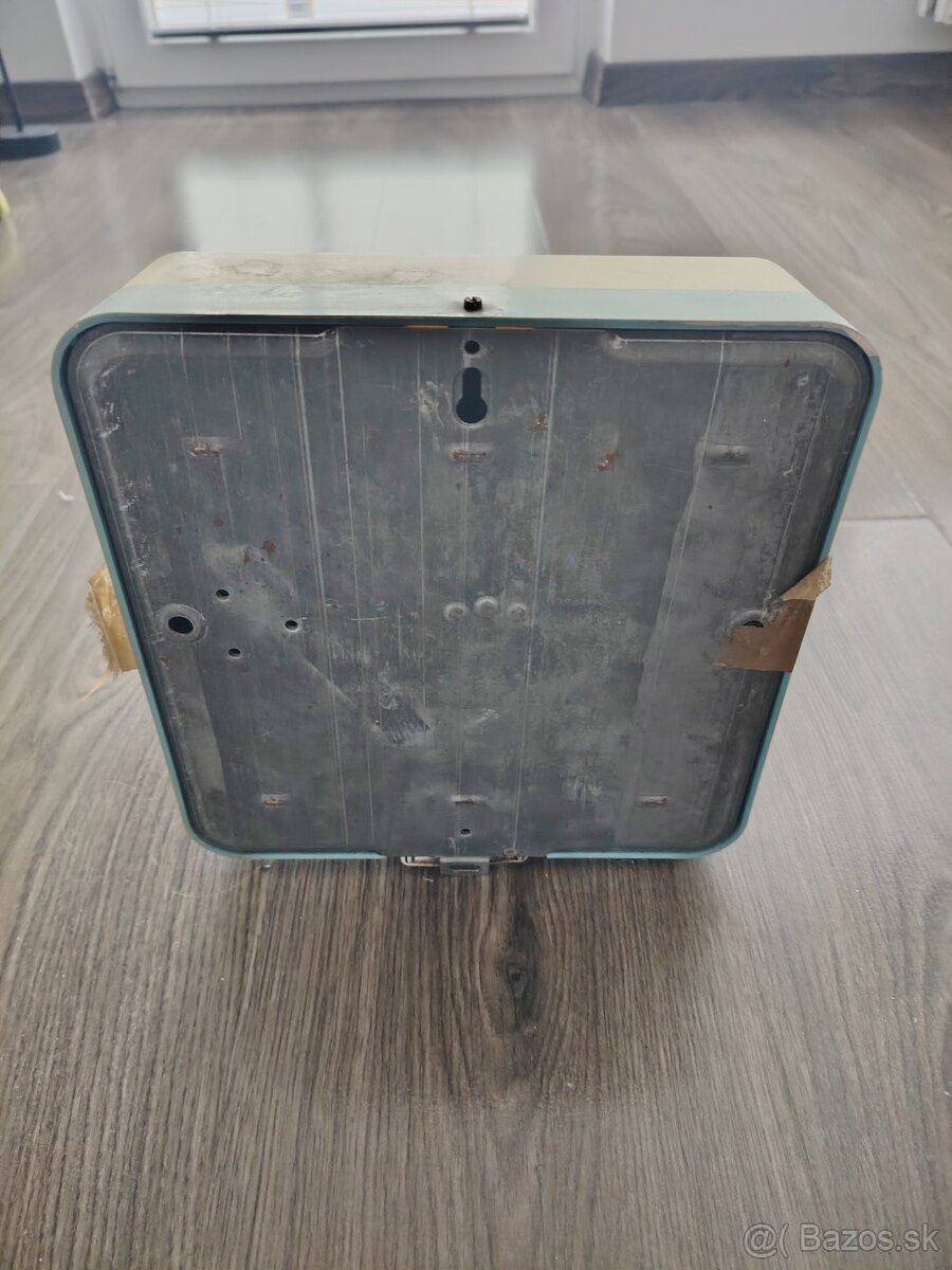 Predam nastennu vahu - 5