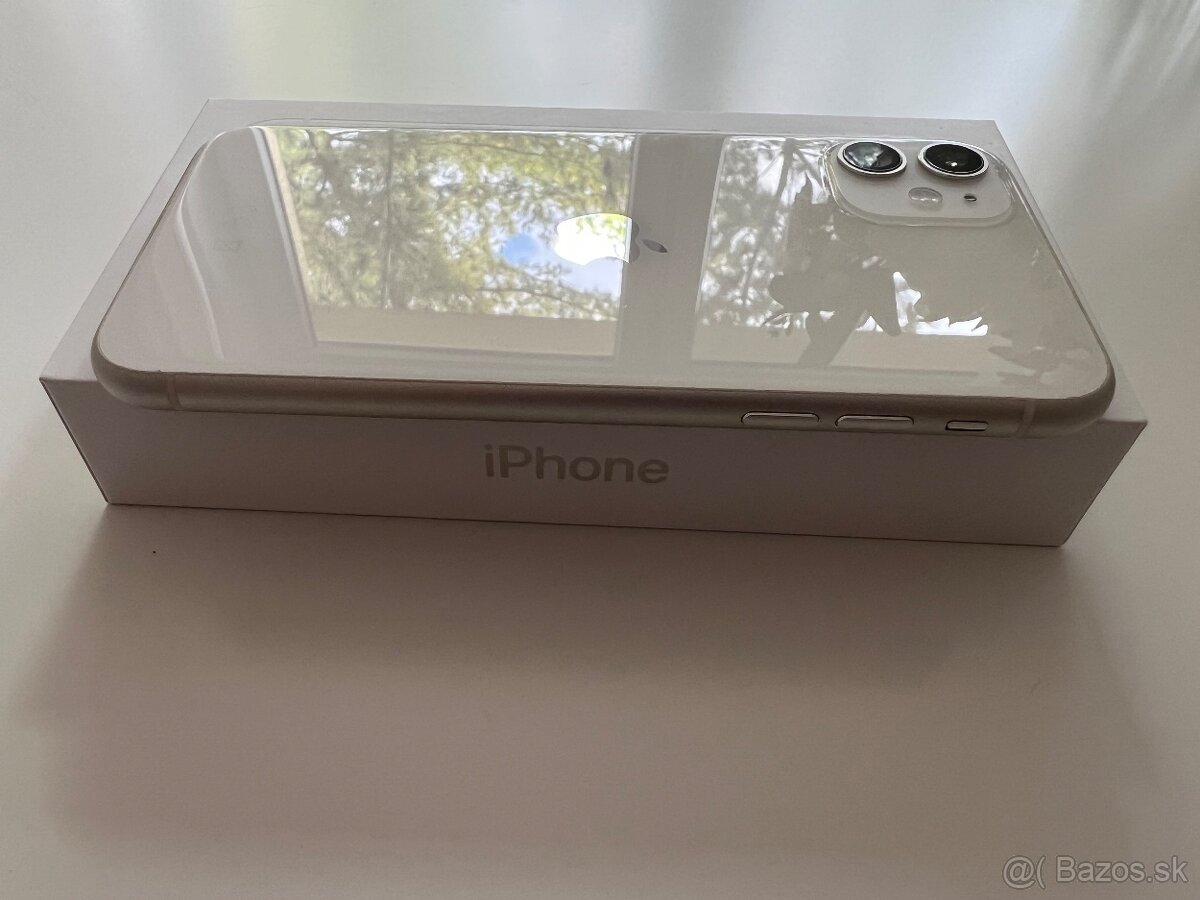 iPhone 11 64GB White - 5