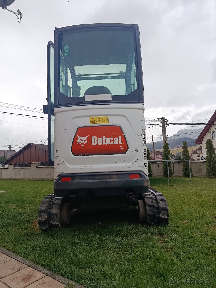 Minibager Bobcat E17 - 5