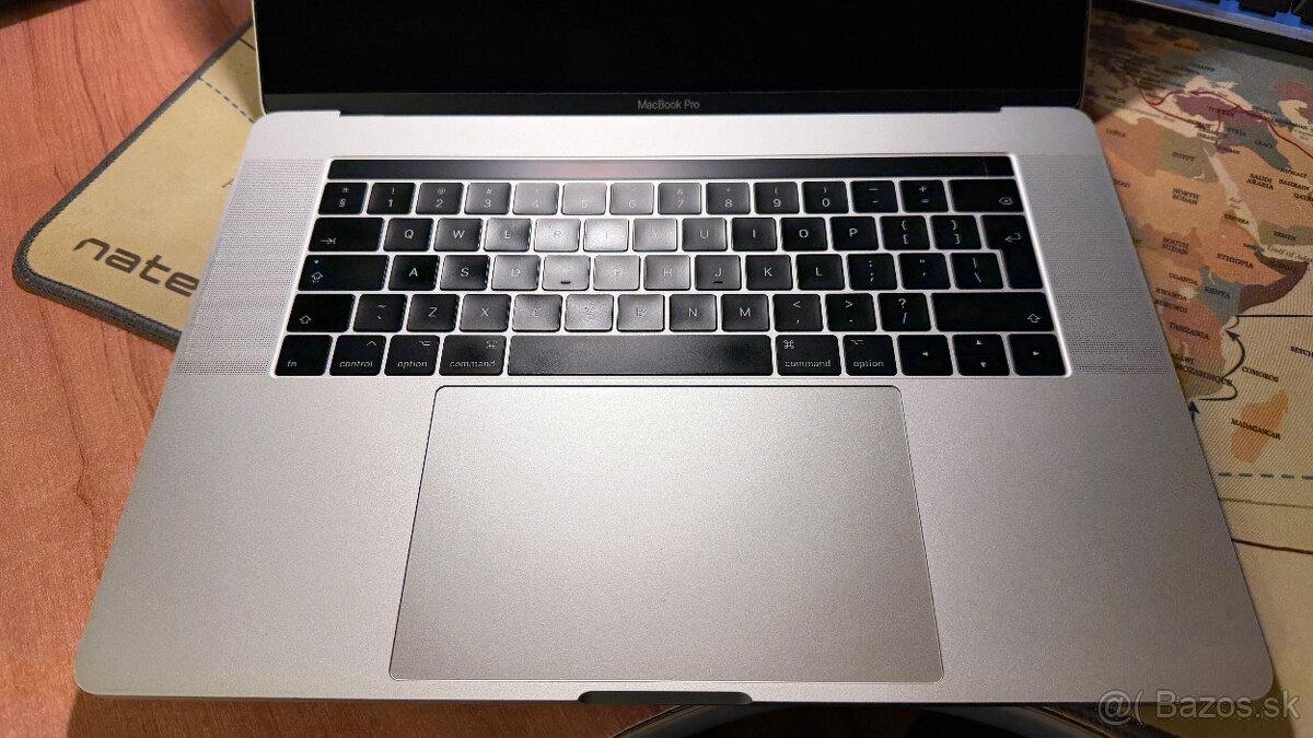 Predam macbook Pro 15" 2016 16gb 500GB Space Gray TOP STAV - 5