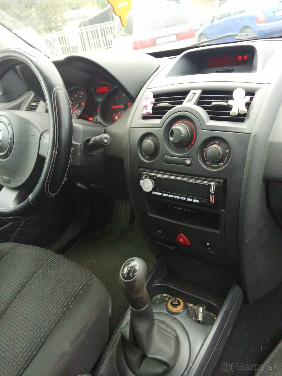 Renault Megane 2 - 5