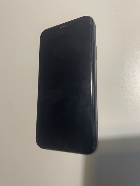Krásny Iphone XR čiernej farby 64GB batéria 92 percent - 5