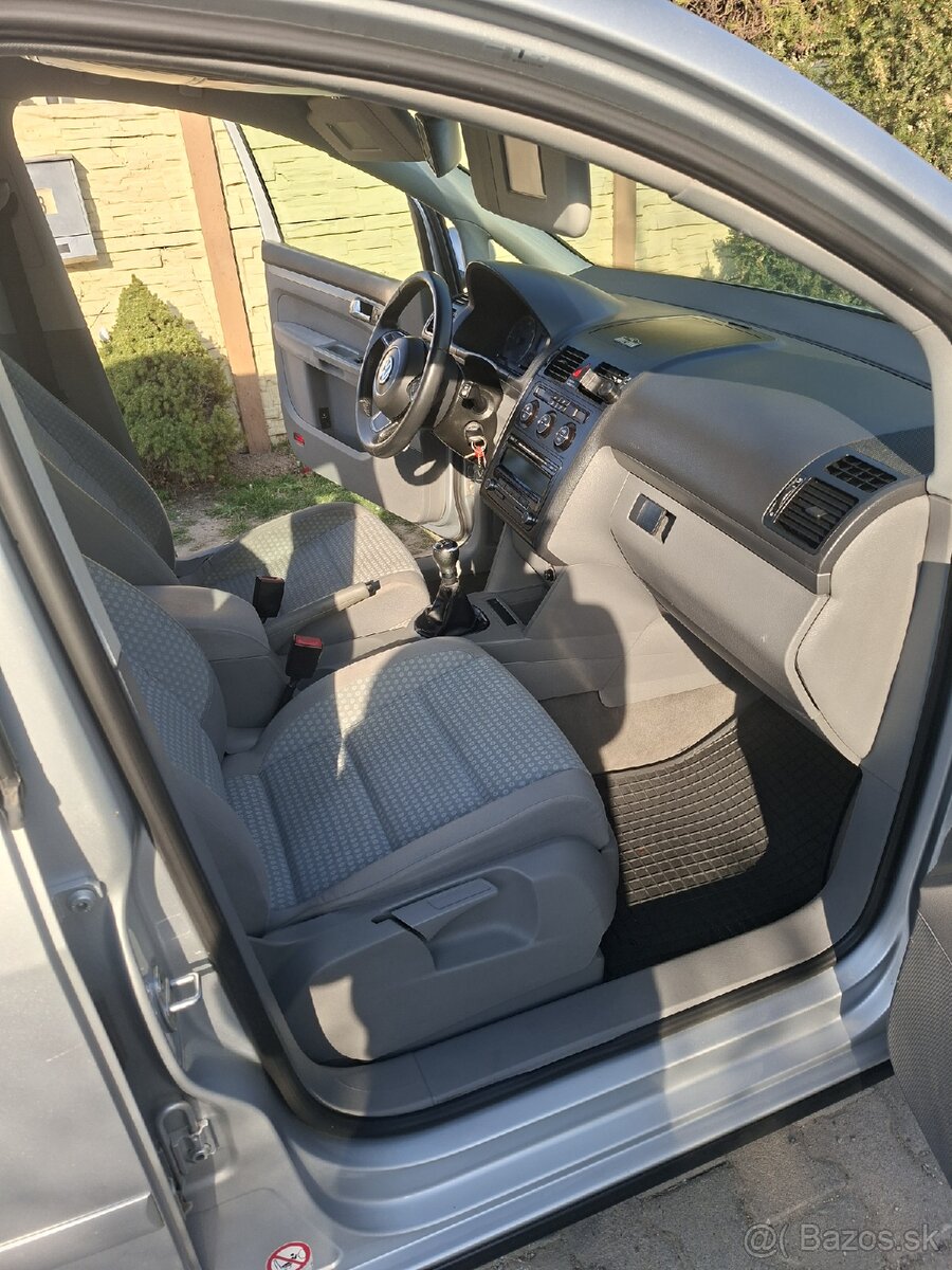 Predam vw touran - 5