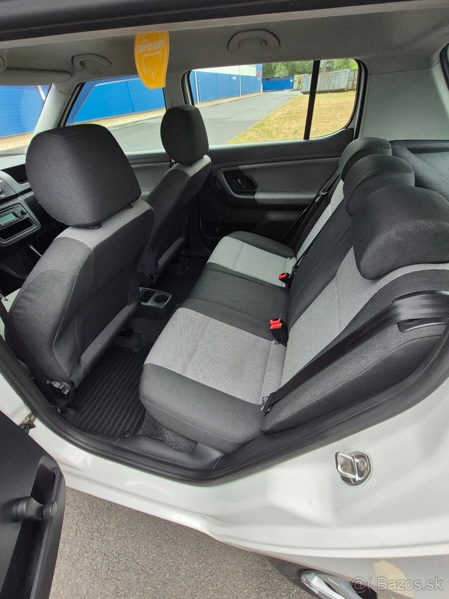 ŠKODA FABIA - 5