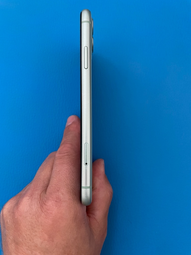 iPhone 11 64 GB - 5