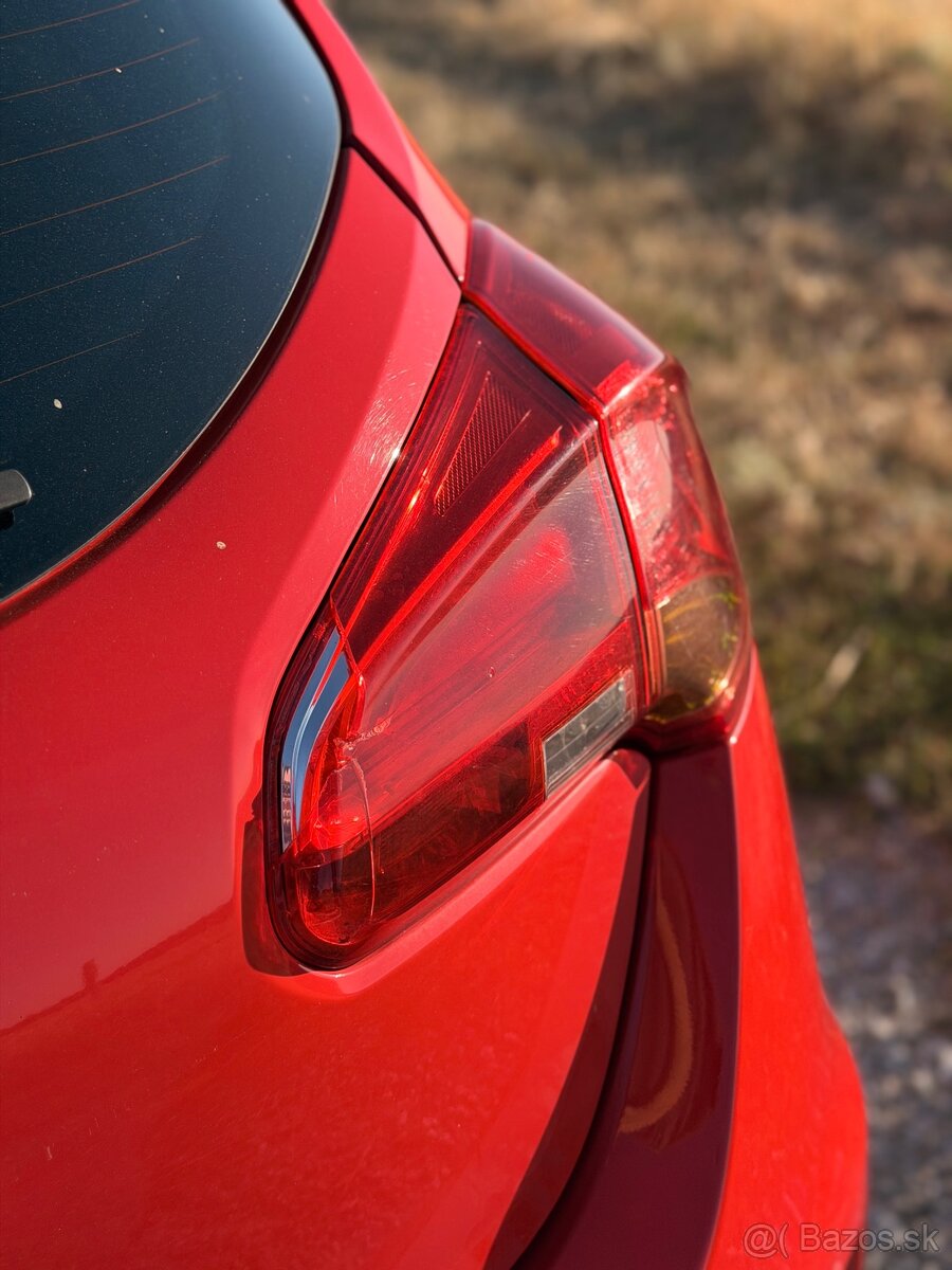 Kia Ceed - 5