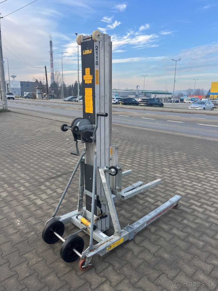 Materialova plosina výťah pre klimatizáciu SUMNER 2118 Genie - 5