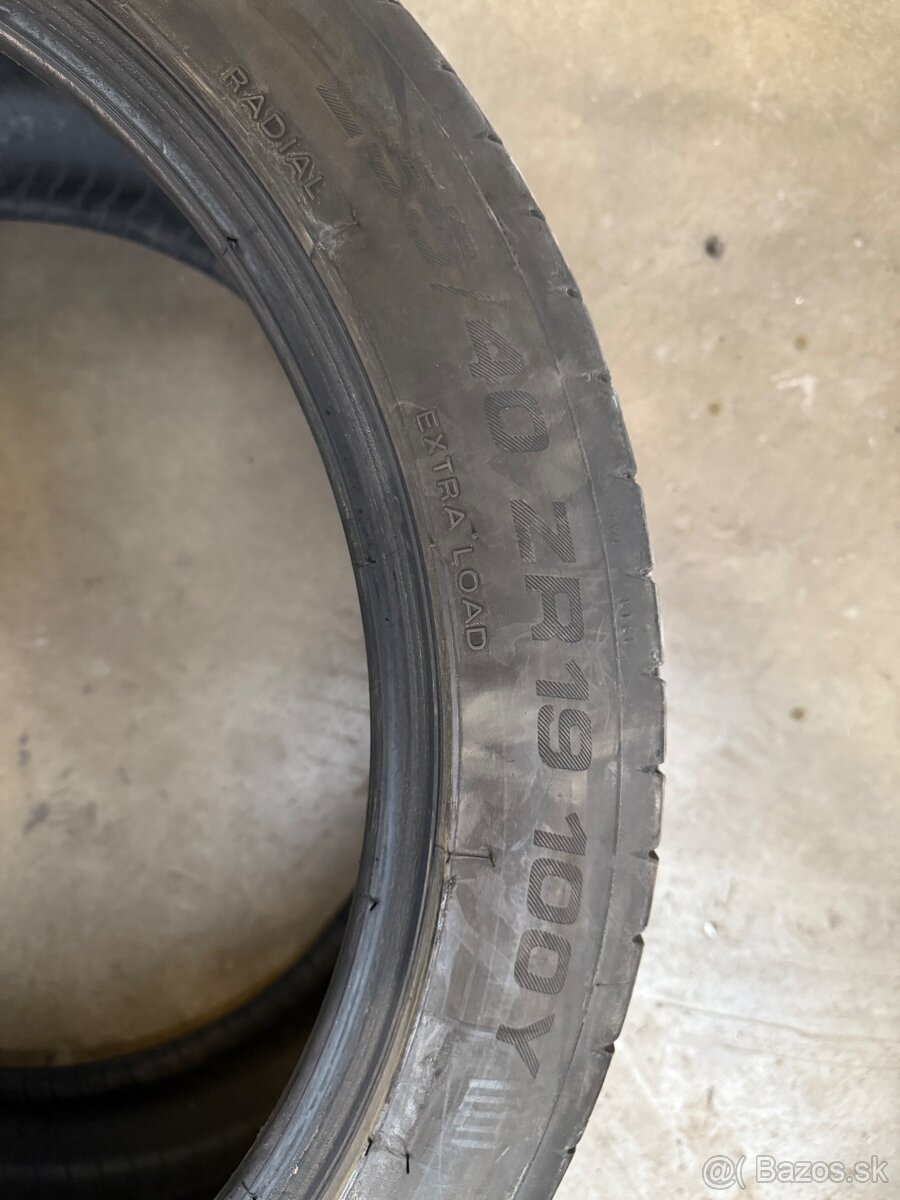 255/40r19 - 5