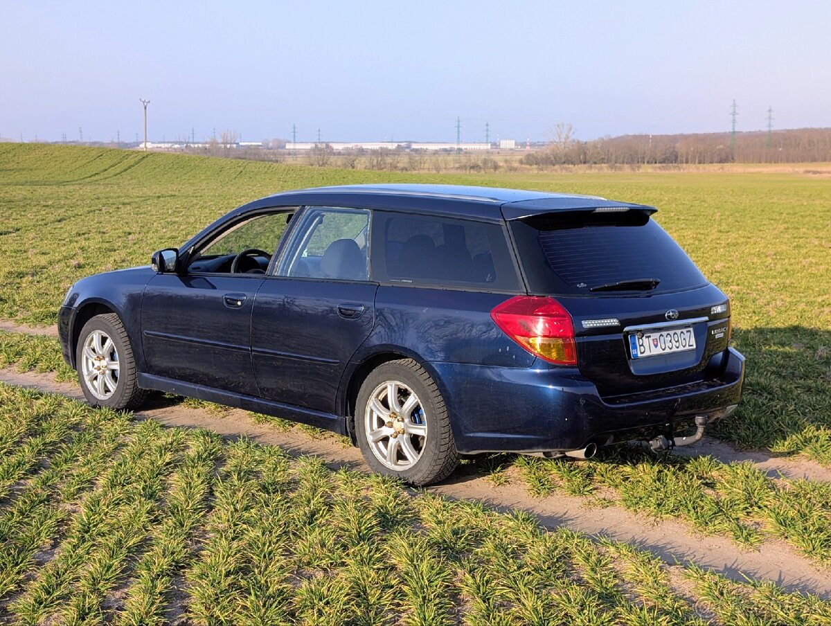 Subaru Legacy 2.0 benzín automat - 5
