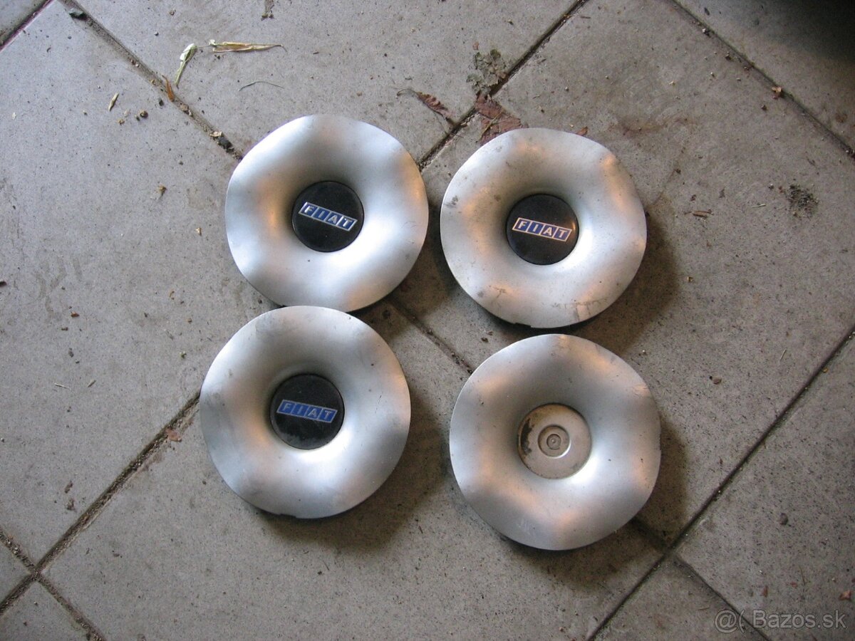 Prodám disky 6Jx15, H2-43 - Fiat, 4x98 (asi Fiat Brava) - 5