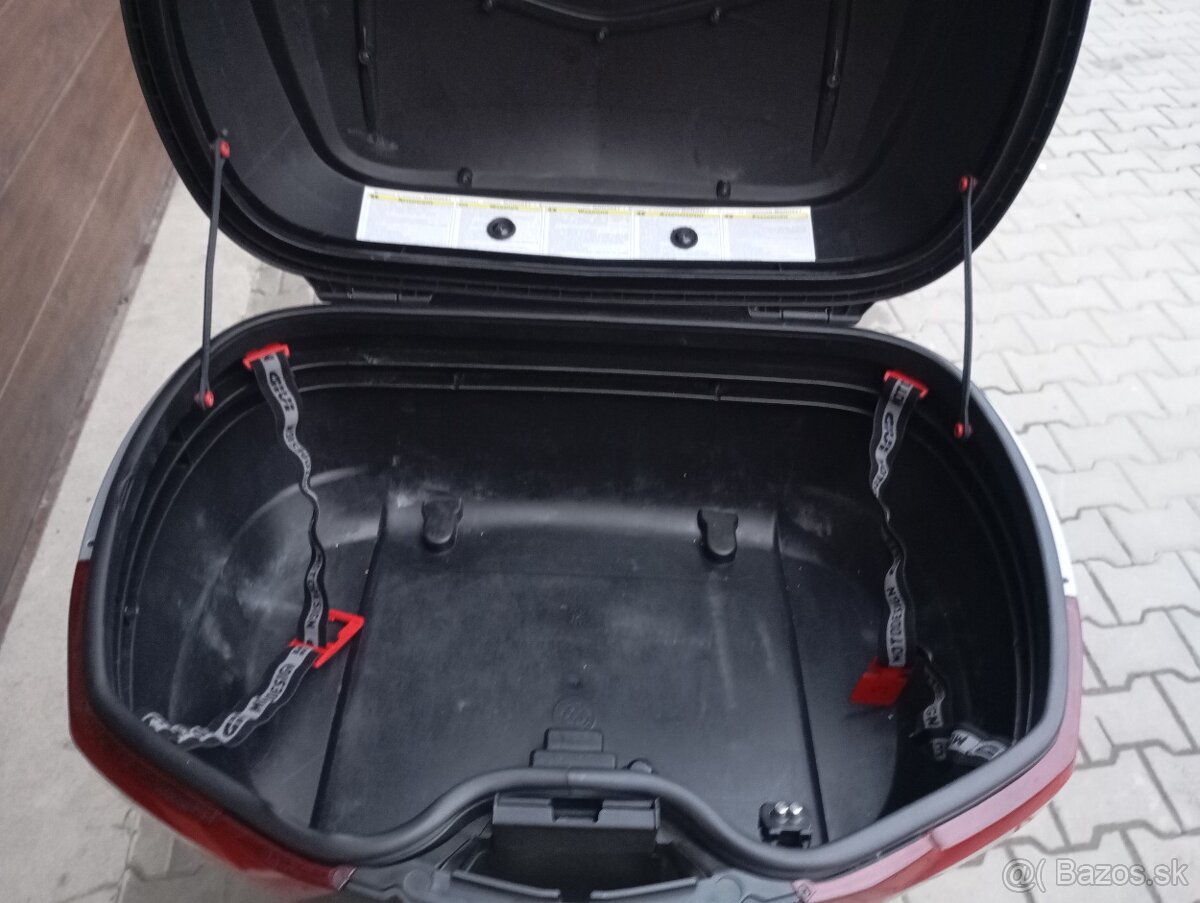 Aprilia SR MAX 300 - 5