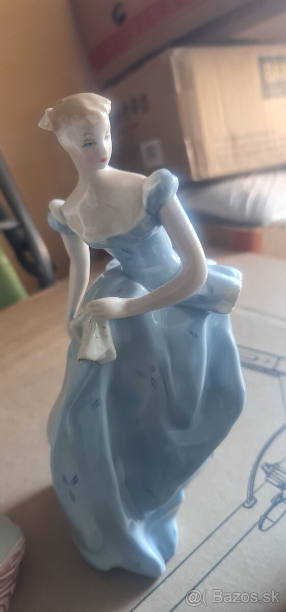 Figurálné sošky Royal Dux. - 5