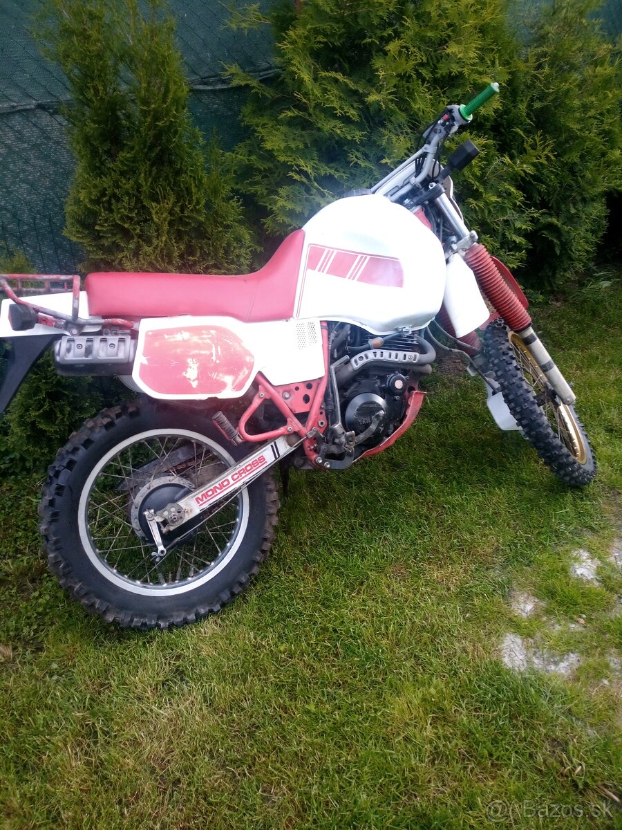 Yamaha XT 600