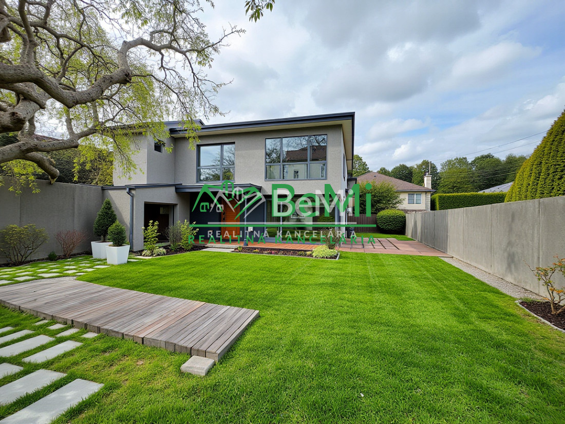 Bývajte v centre mesta za cenu bytu - 5