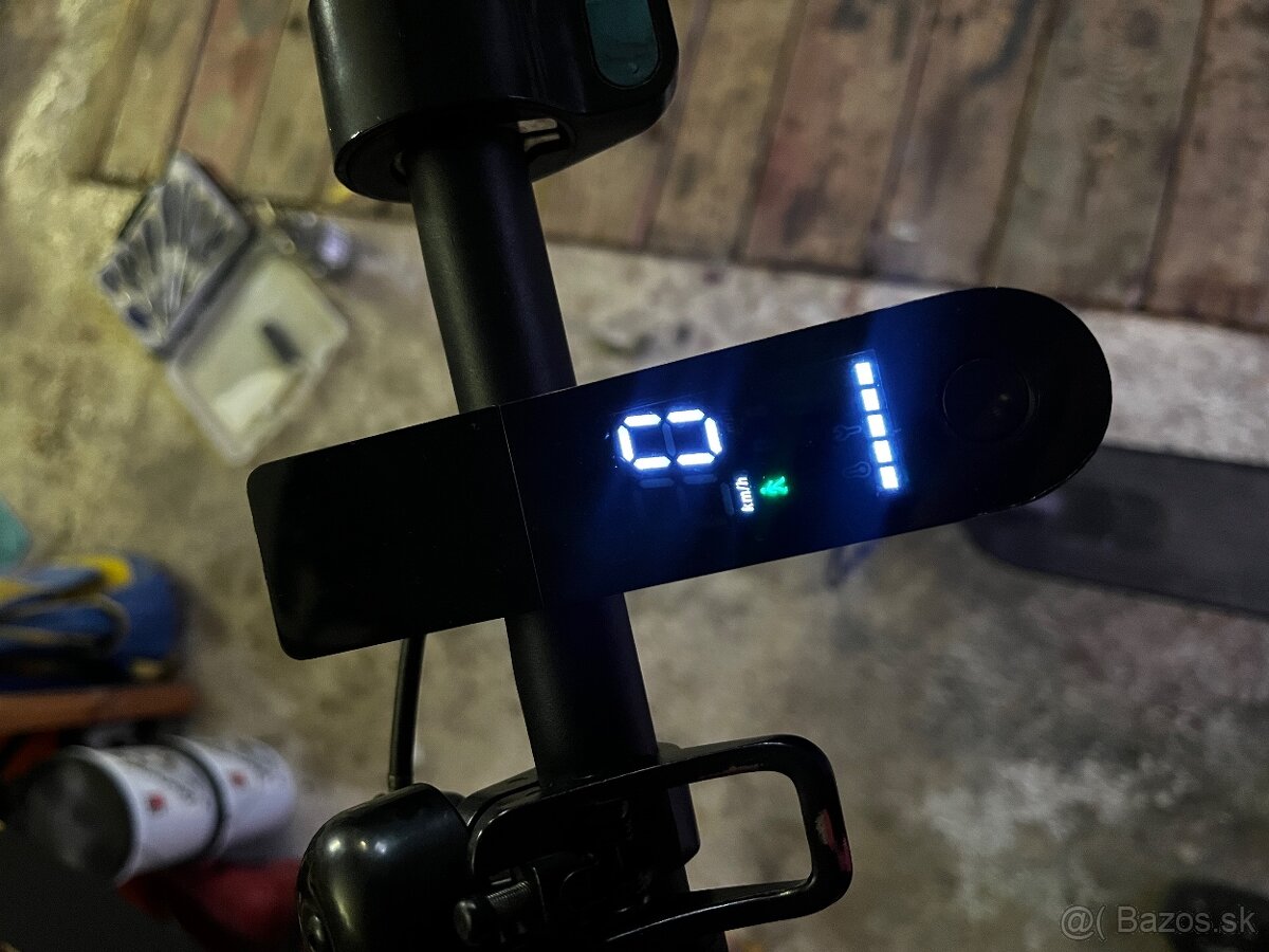 Xiaomi Pro 2 Mercedes AMG verzia - 5