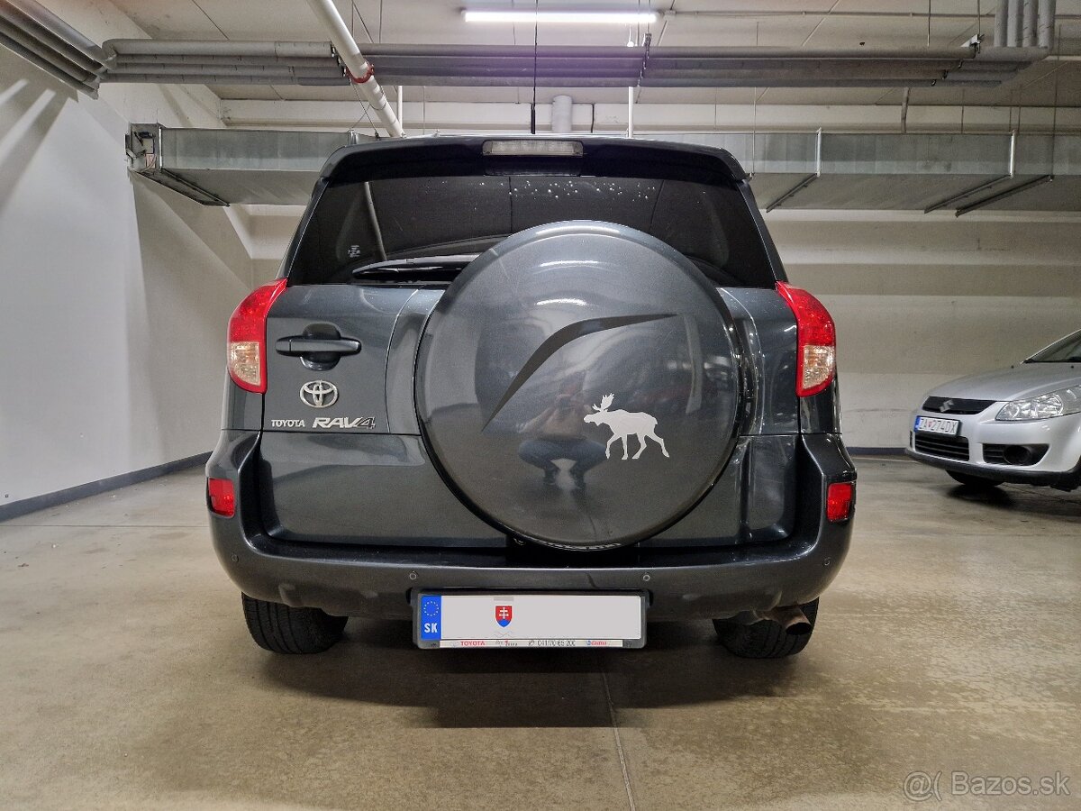 Rav4 8x kolesá 2.0 benzín 112kW 4x4 AWD - 5