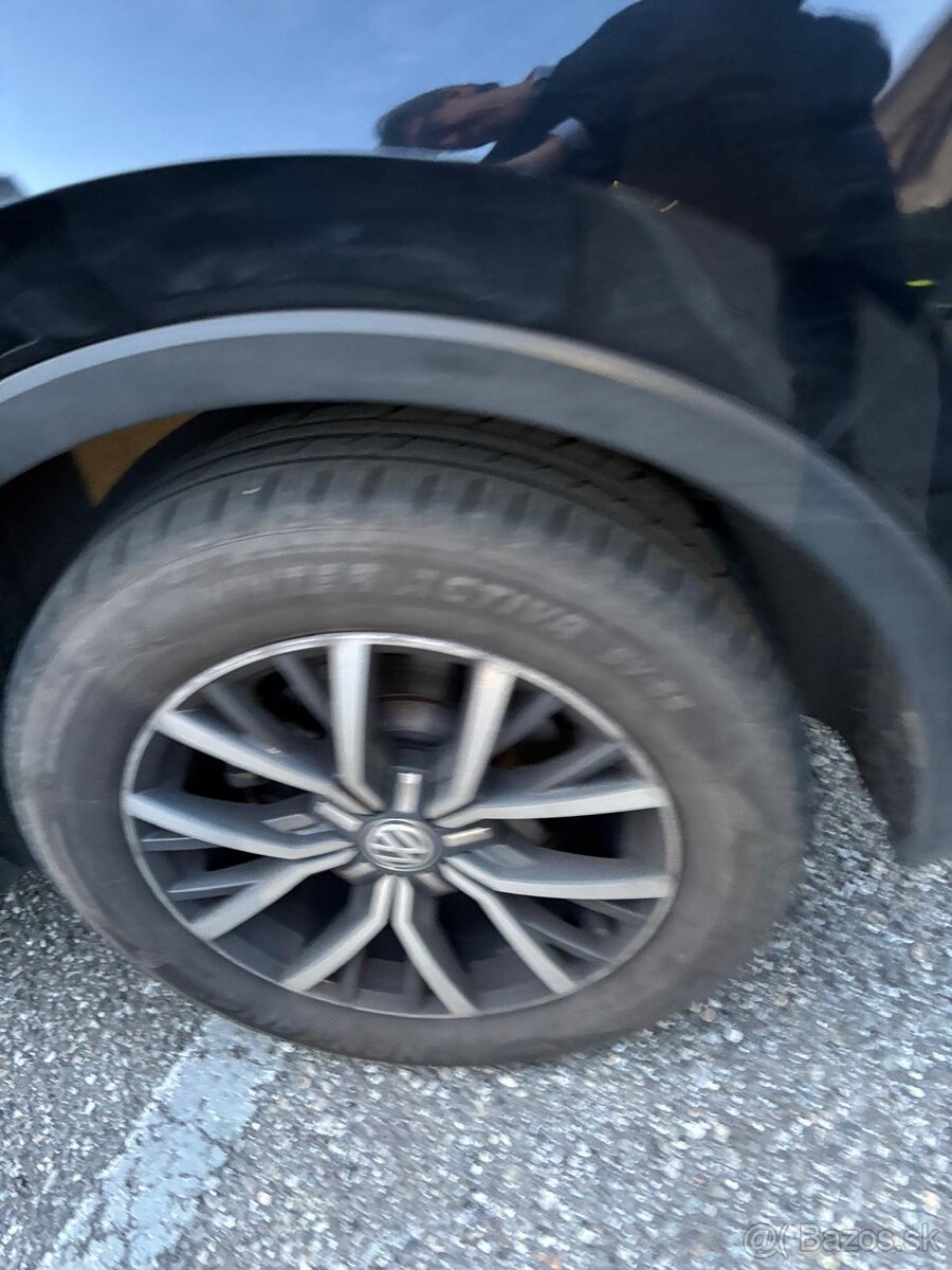 VOLKSWAFEN TIGUAN 2.0 TDI - 5