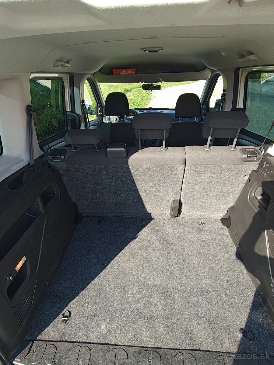 Fiat Doblo Panorama 1,4i - 5