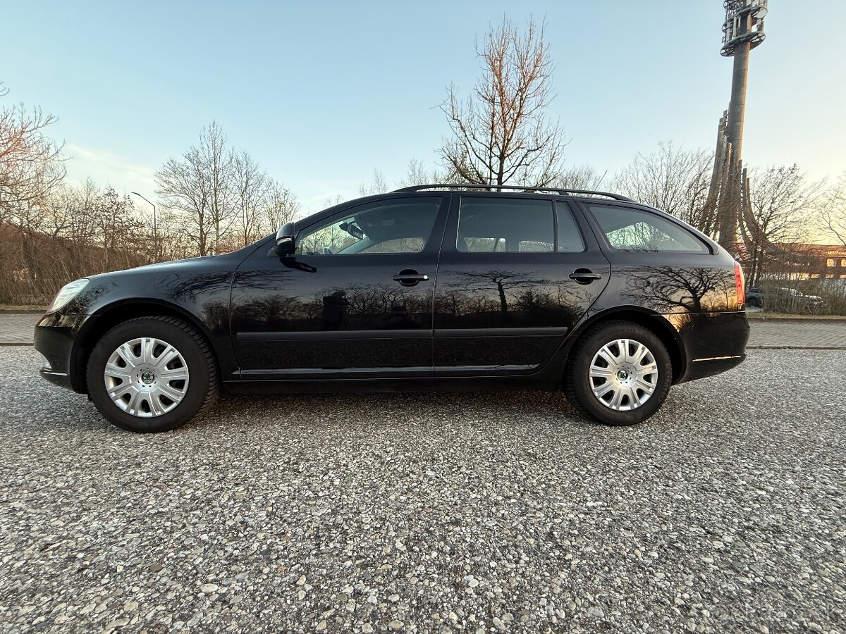 Skoda Oktavia Combi - 5